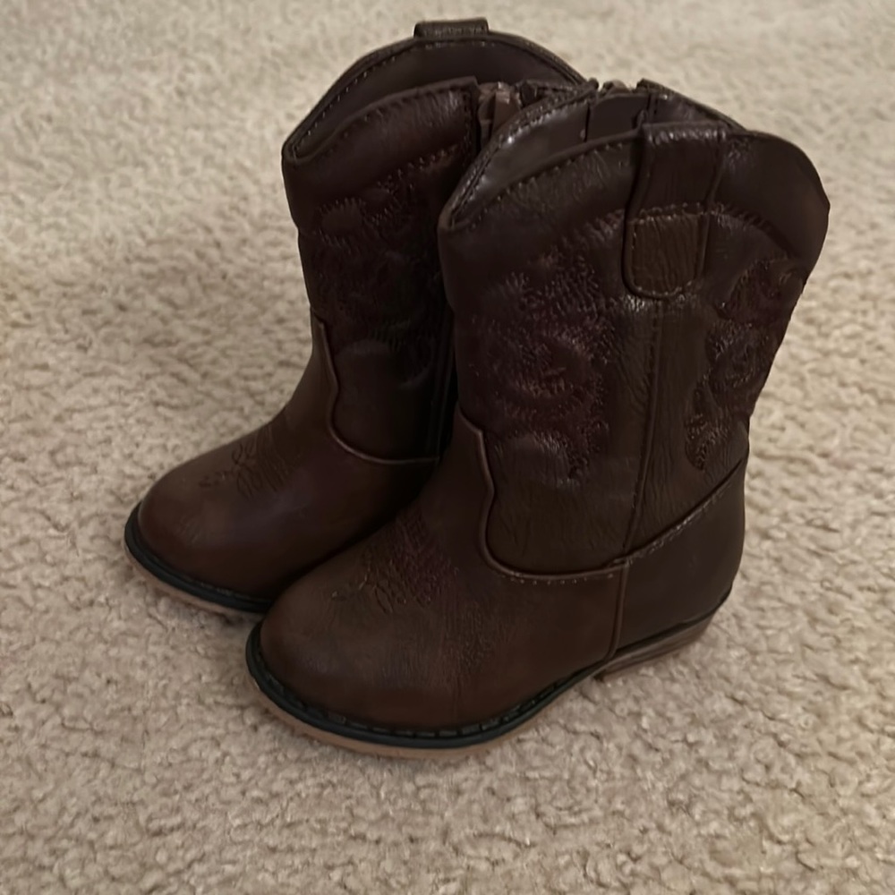 Cat & Jack brown cowboy boots, Size 5